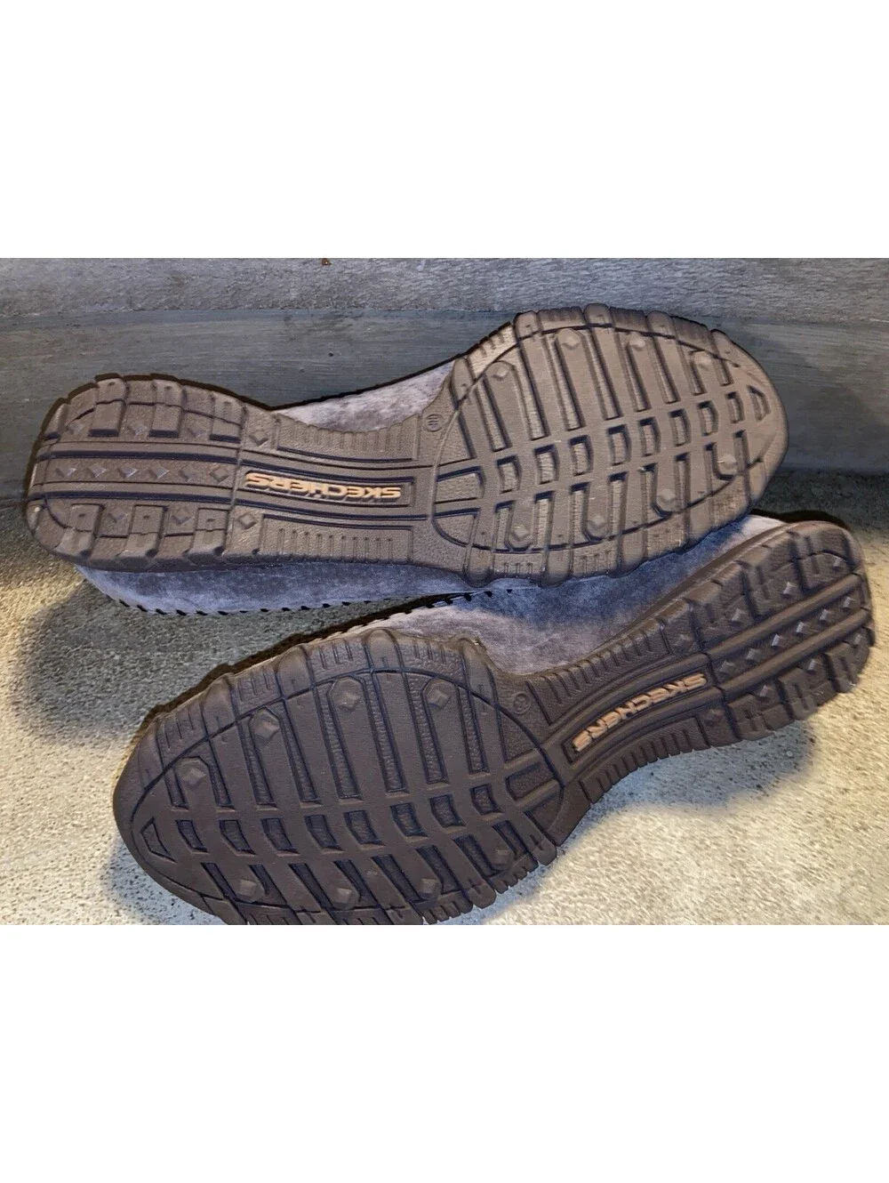 Womens Skechers Relaxed Fit Air-Cooled Memory Foam Brown Suede Slip-On Shoes 9